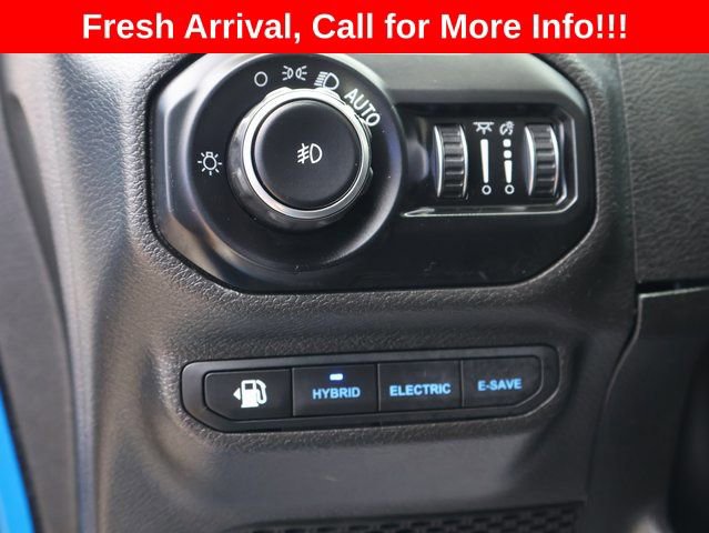 Used 2022 Jeep Wrangler Unlimited Sahara AWD/4WD image 36