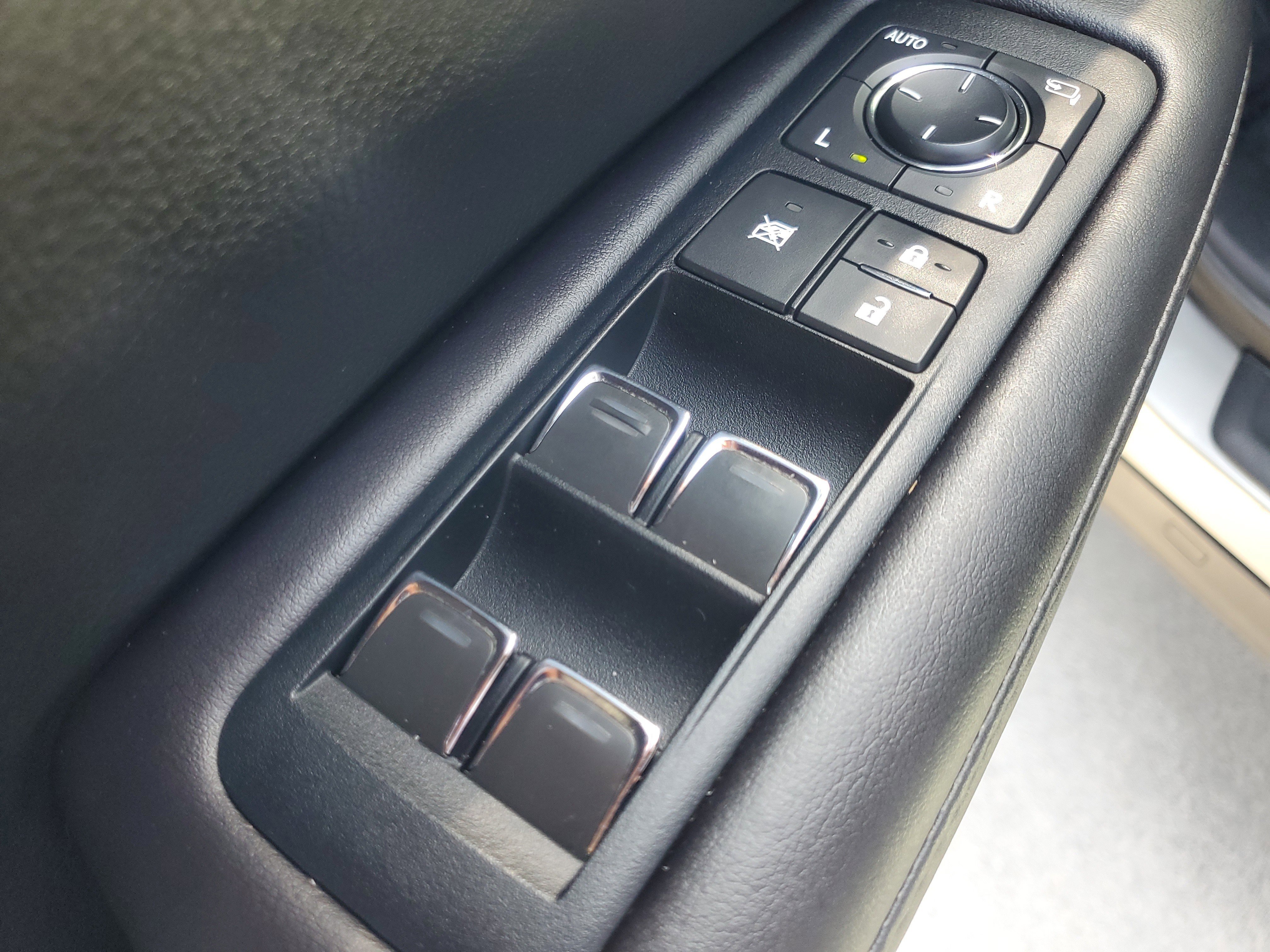Used 2017 Lexus RX 350 FWD w/ Premium Package image 24