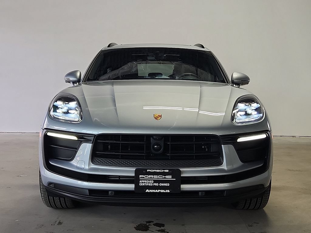 Certified 2026 Porsche Macan AWD/4WD image 9