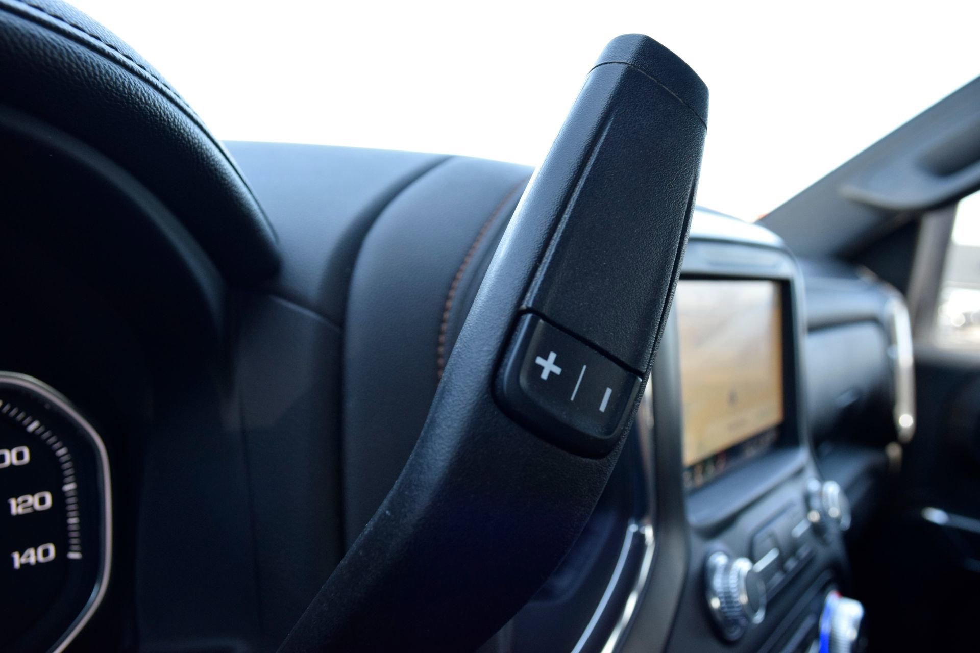 Used 2023 GMC Sierra 2500 AT4 w/ AT4 Premium Plus Package image 14