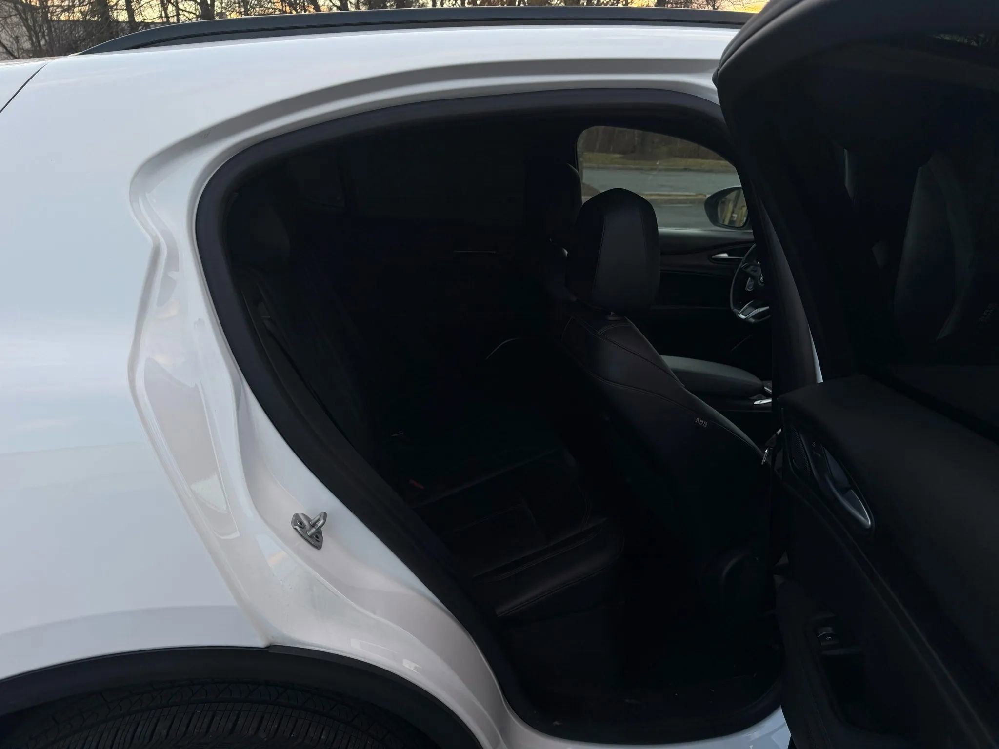 Used 2022 Alfa Romeo Stelvio Sprint image 26