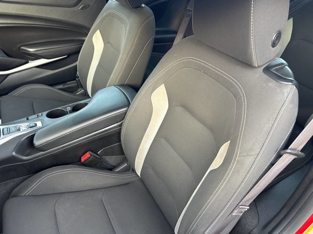 Used 2016 Chevrolet Camaro LT w/ RS Package image 8