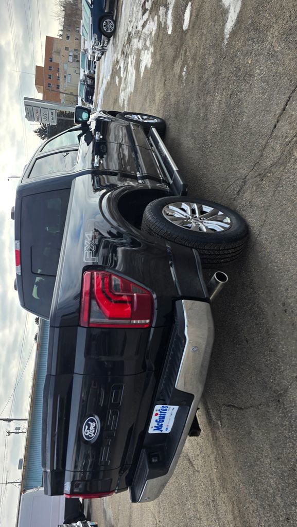Used 2024 Ford F150 Lariat w/ Bed Utility Package image 6