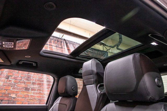 Used 2023 Land Rover Defender 90 X image 20