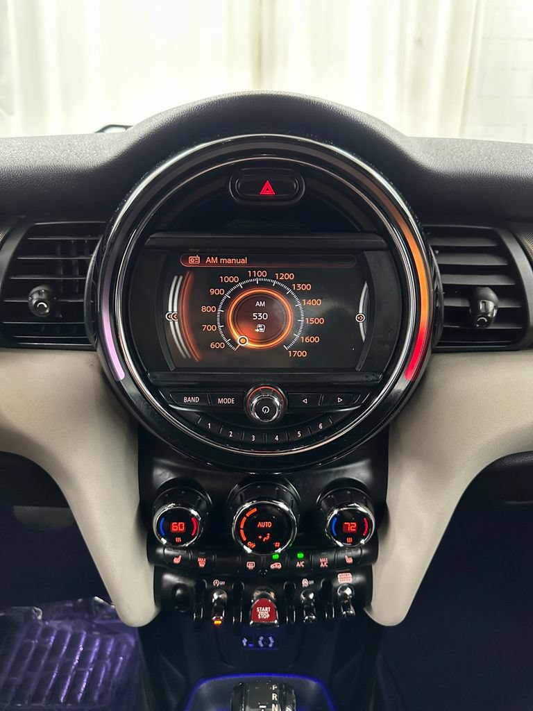 Used 2018 MINI Cooper S w/ Premium Package FWD image 19