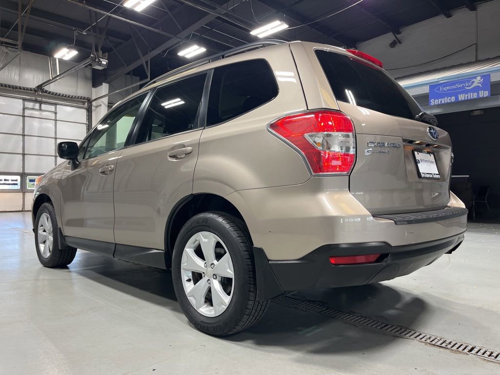 Used 2016 Subaru Forester 2.5i Premium w/ All-Weather Package AWD/4WD image 5