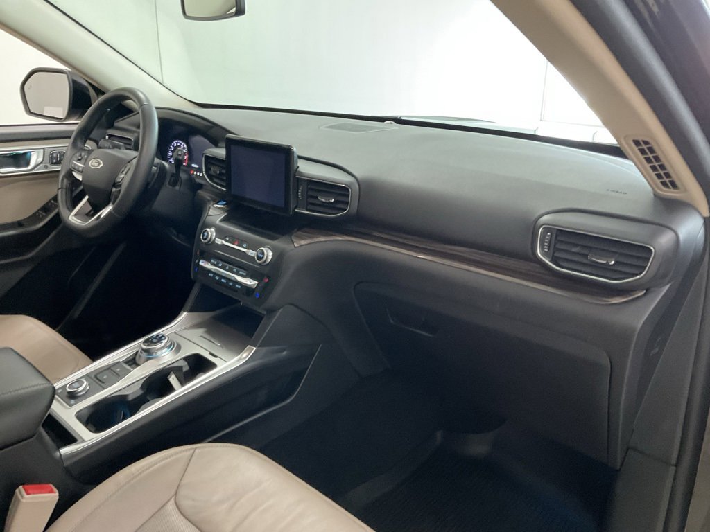 Used 2020 Ford Explorer Limited image 19