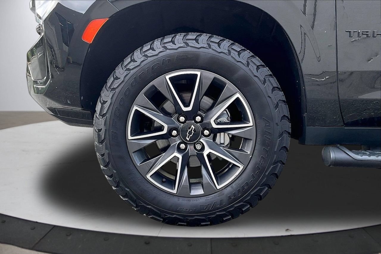 Used 2021 Chevrolet Tahoe Z71 w/ Z71 Off-Road Package AWD/4WD image 35