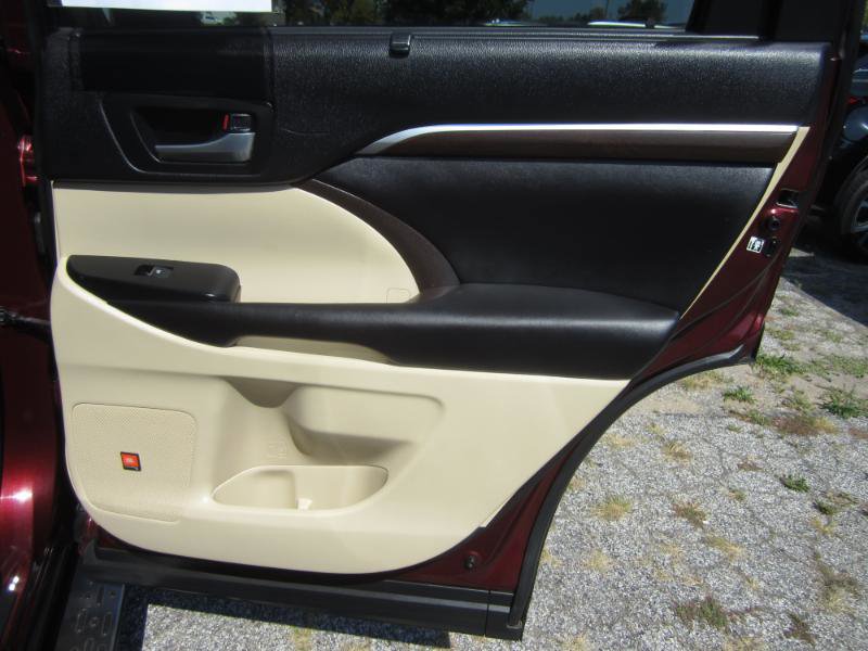 Used 2016 Toyota Highlander Limited Platinum image 64