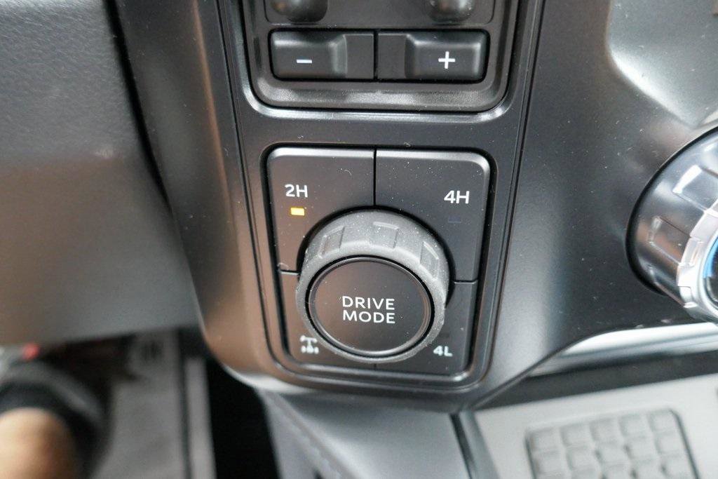 New 2026 Ford F350 Platinum w/ FX4 Off-Road Package image 19