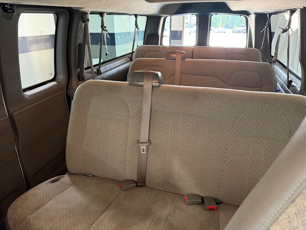 Used 2020 Chevrolet Express 3500 LT w/ LT Preferred Equipment Group RWD image 25