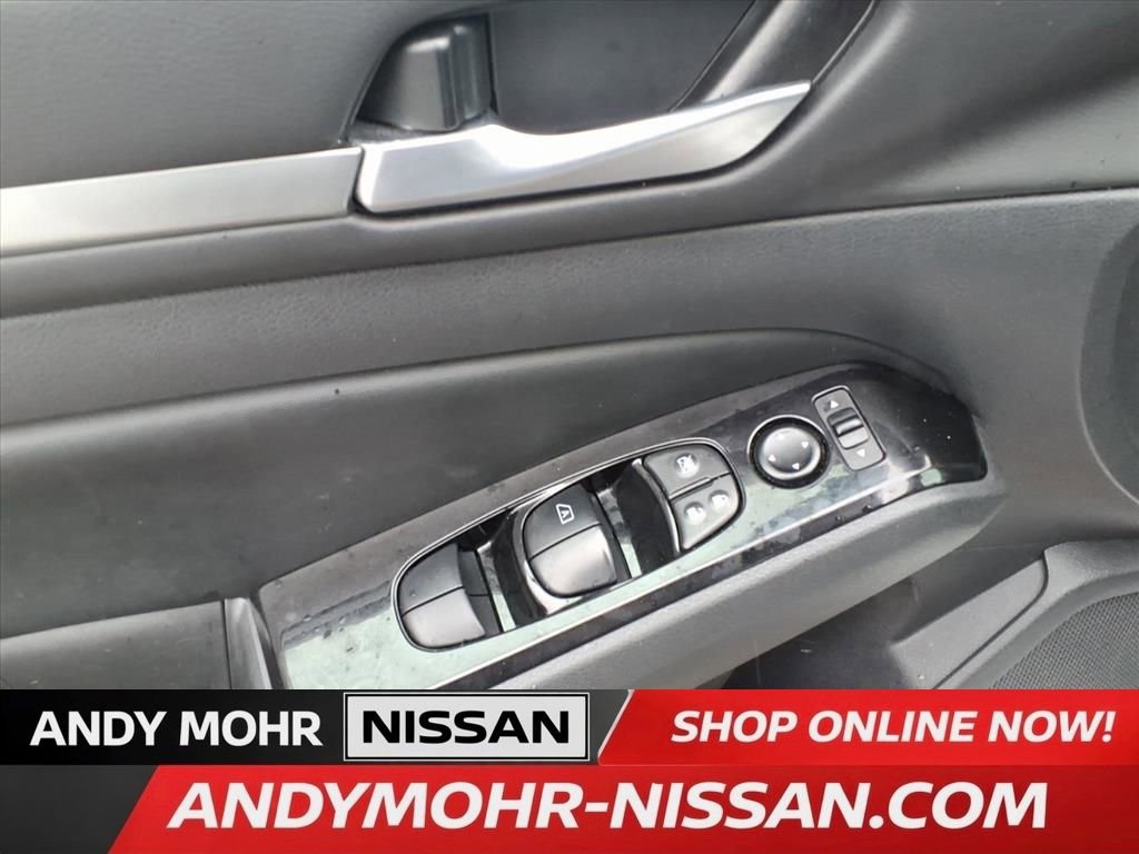 Used 2024 Nissan Altima 2.5 SR image 12