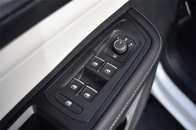 New 2026 Volkswagen Atlas Cross Sport SEL Premium R-Line image 8