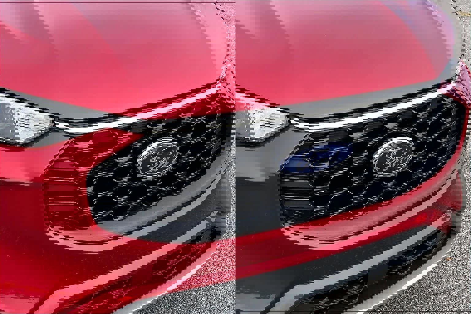 Certified 2024 Ford Escape ST-Line w/ Equipment Group 301A image 29