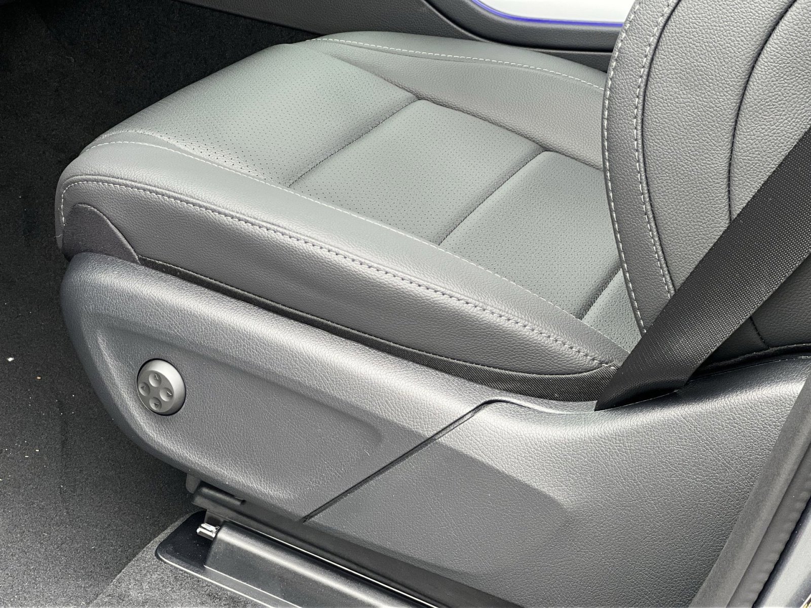 New 2026 Mercedes-Benz GLE 350 4MATIC image 12