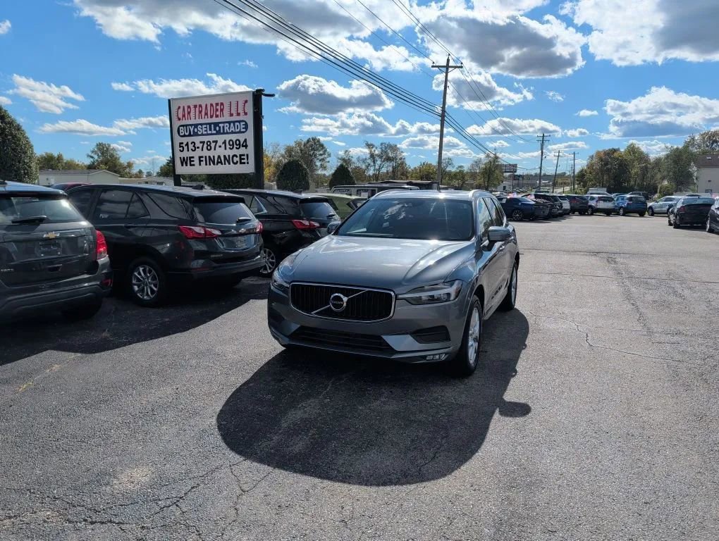 Used 2021 Volvo XC60 T5 Momentum image 2