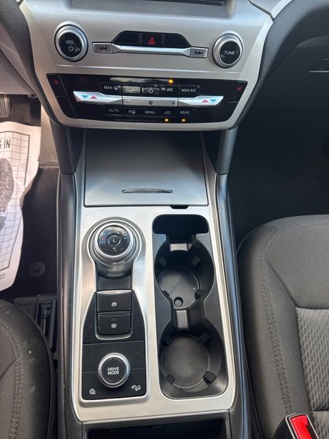 Used 2022 Ford Explorer XLT image 24