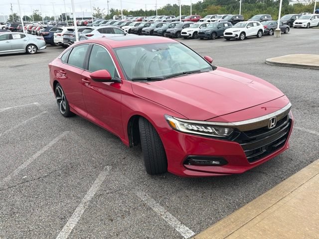 Used 2018 Honda Accord Sport image 2