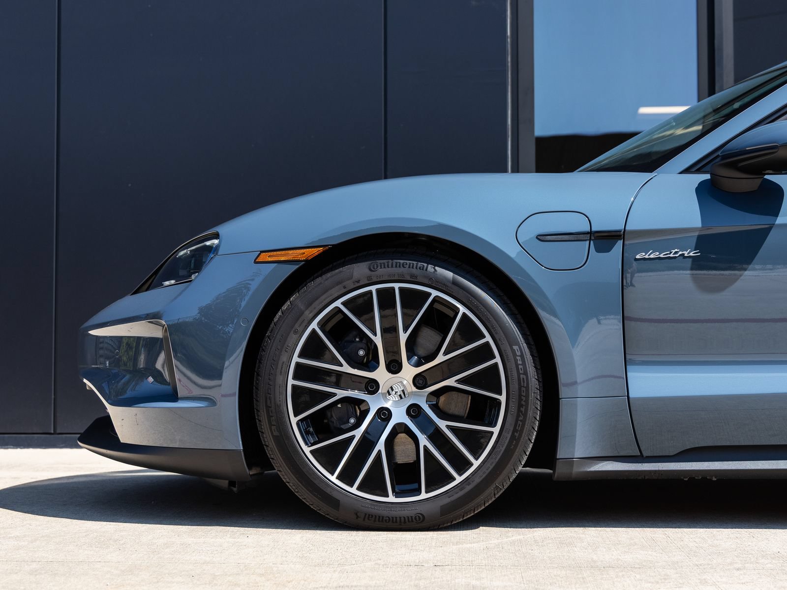 Certified 2026 Porsche Taycan AWD/4WD image 13