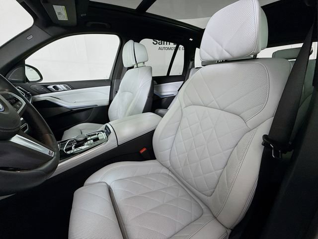 Used 2024 BMW X5 xDrive50e w/ M Sport Package AWD/4WD image 21