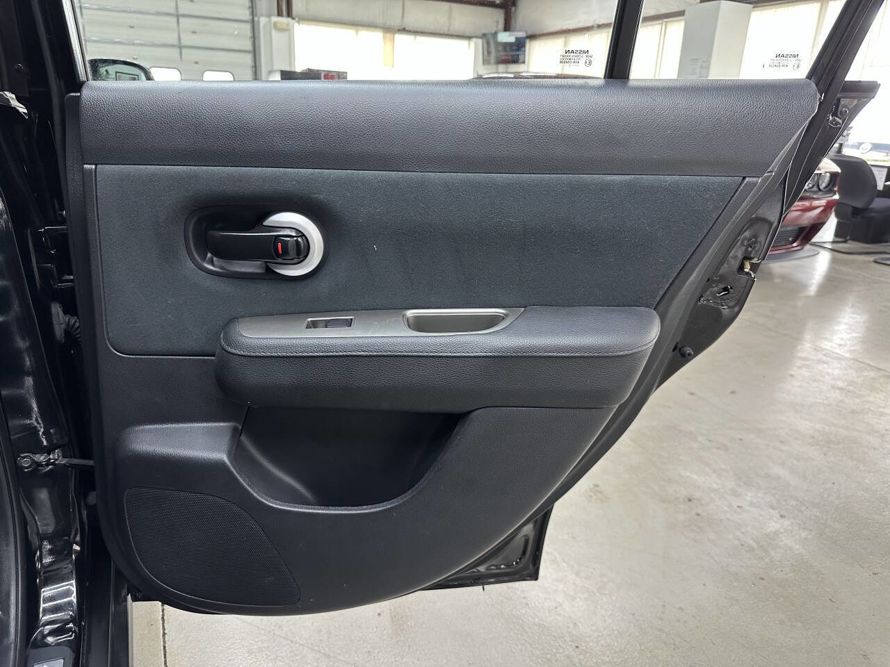 Used 2011 Nissan Versa 1.8 S image 14