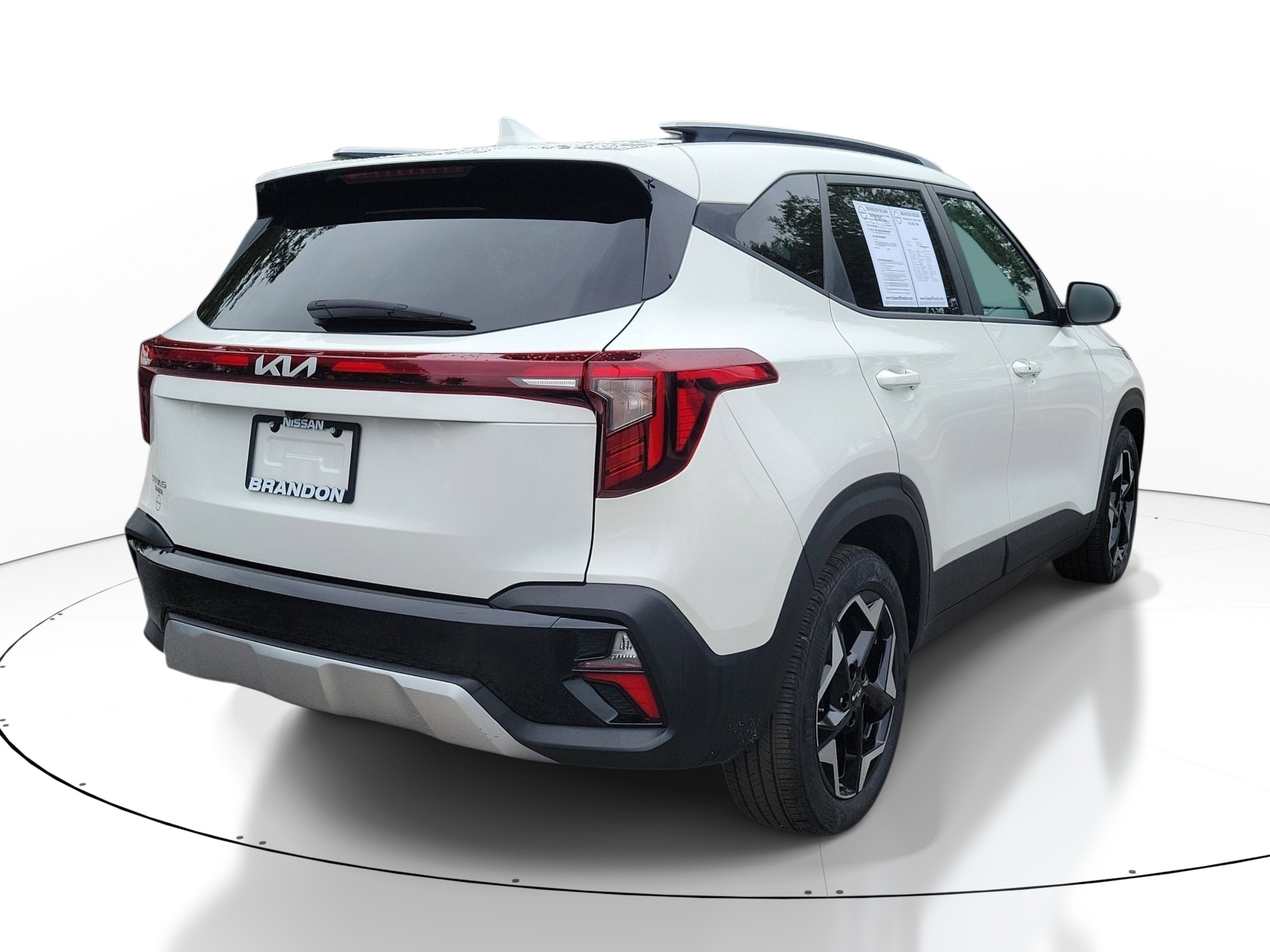 Used 2025 Kia Seltos S FWD image 8