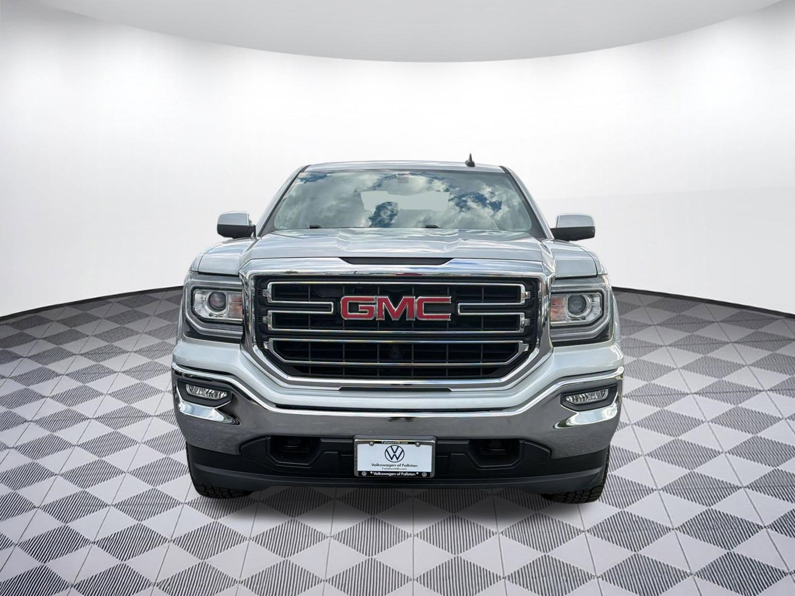 Used 2017 GMC Sierra 1500 SLE w/ SLE Value Package AWD/4WD image 6