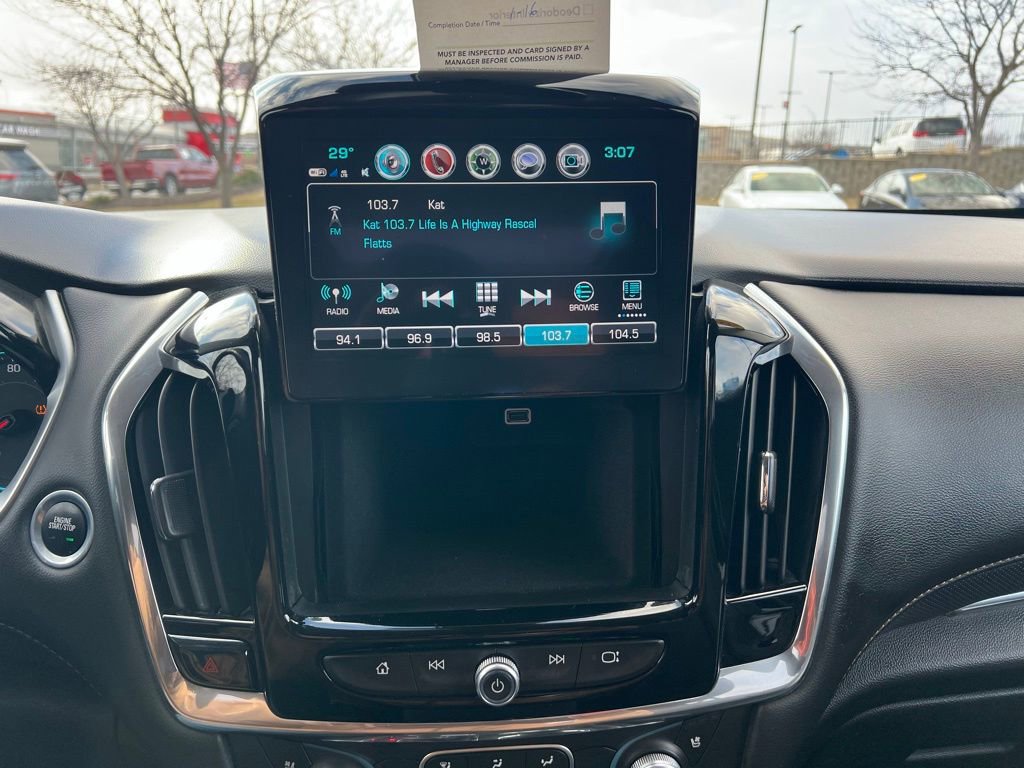 Used 2018 Chevrolet Traverse Premier image 39