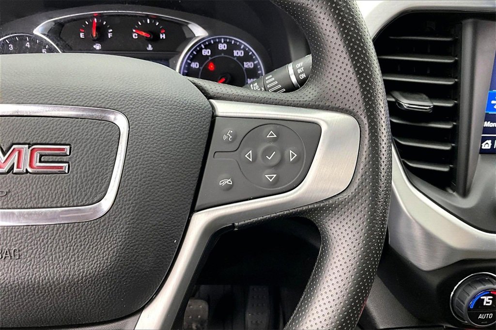 Used 2023 GMC Acadia SLE w/ Driver Convenience Package image 19