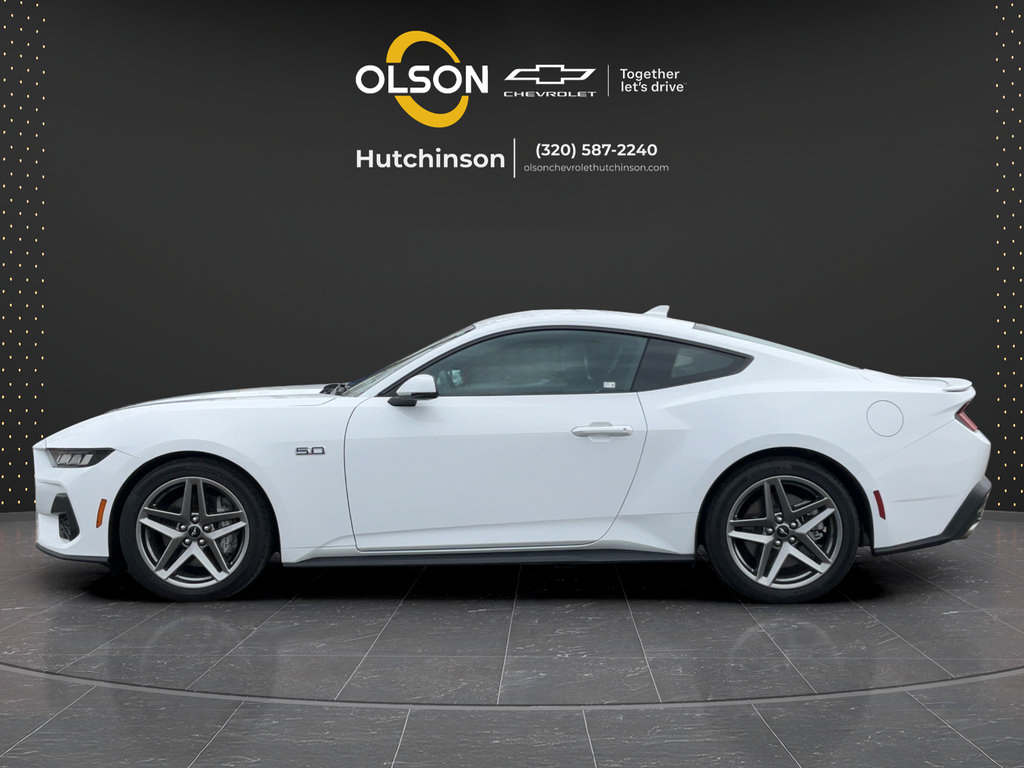 Used 2024 Ford Mustang GT Premium RWD image 4