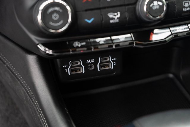 Used 2021 Dodge Durango SXT w/ 3rd Row Seating Group image 27