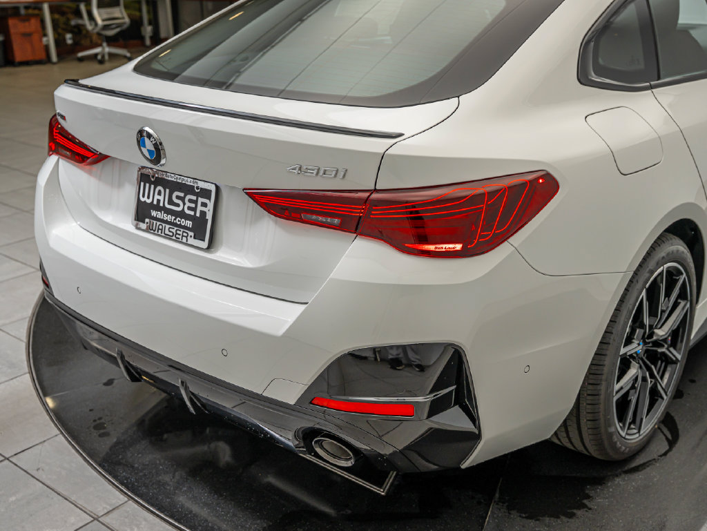 New 2027 BMW 430i xDrive w/ M Sport Package AWD/4WD image 15
