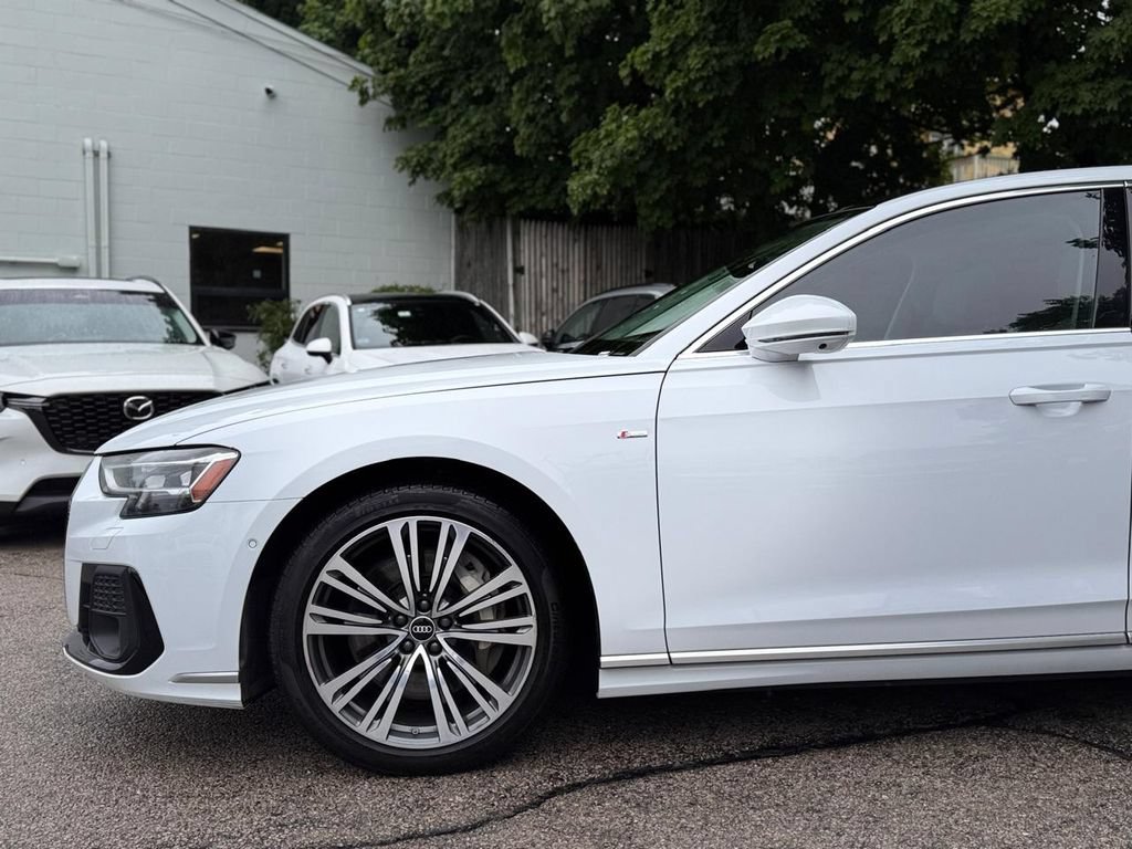 Used 2023 Audi A8 L 3.0T AWD/4WD image 10