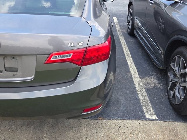 Used 2013 Acura ILX w/ Technology Package FWD image 10