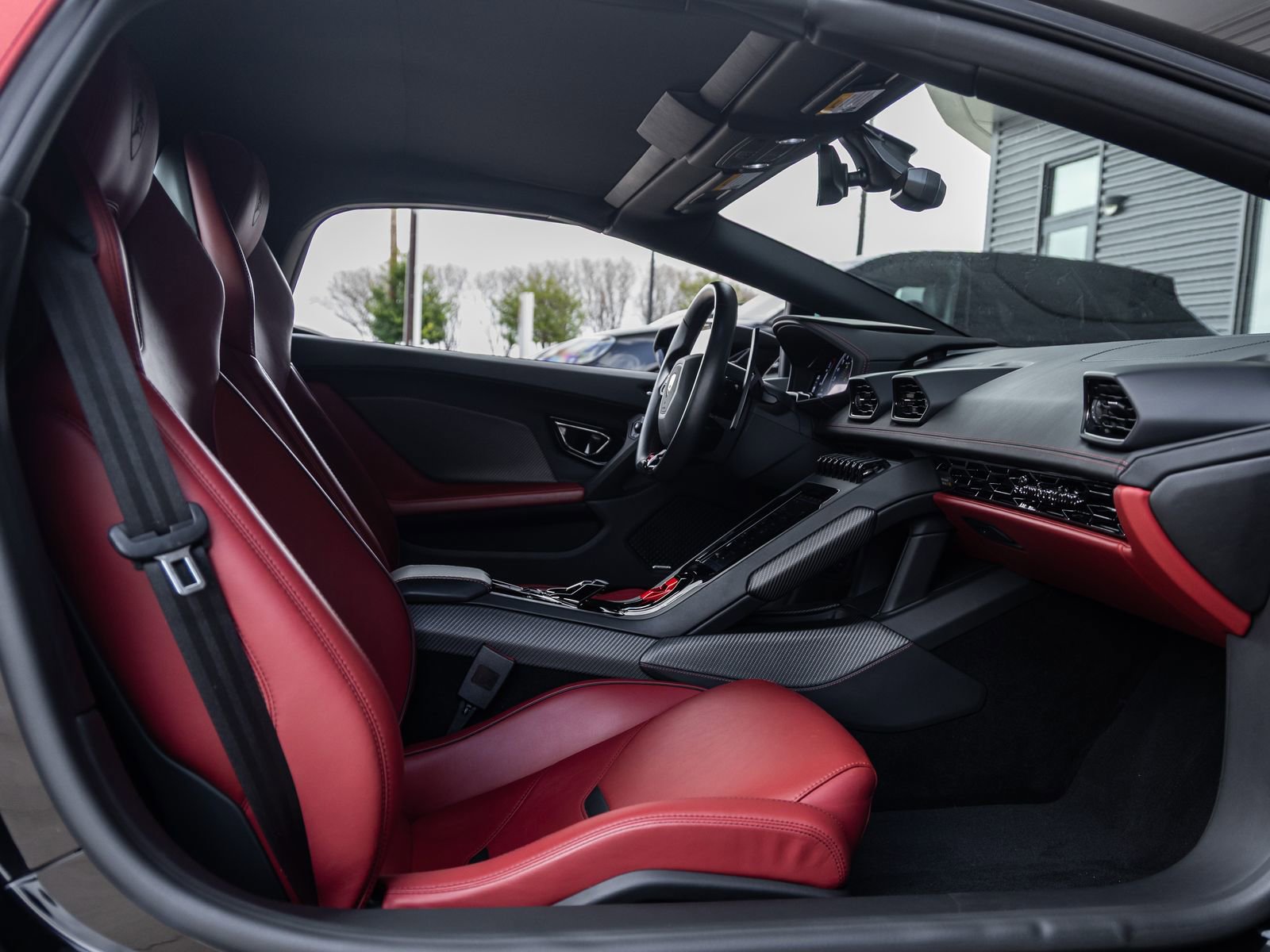 Used 2020 Lamborghini Huracan EVO image 37