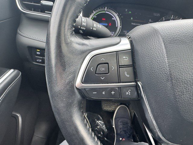 Used 2021 Toyota Highlander Platinum image 15