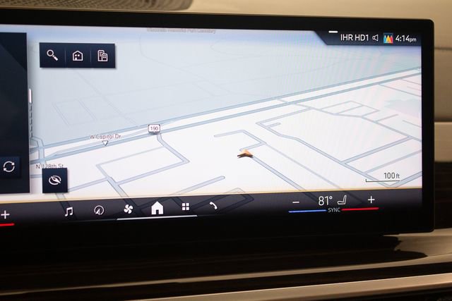 Used 2025 BMW X5 xDrive50e image 28