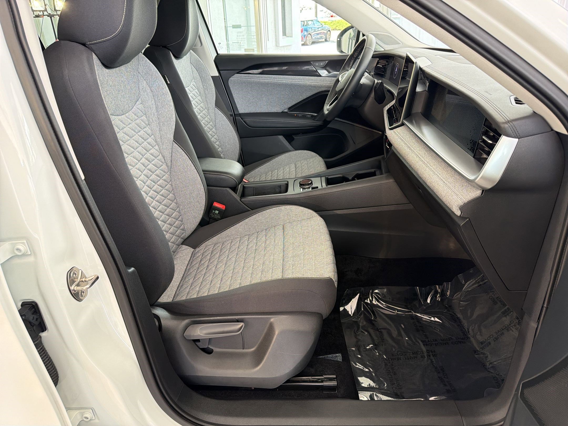 Used 2025 Volkswagen Tiguan S FWD image 28