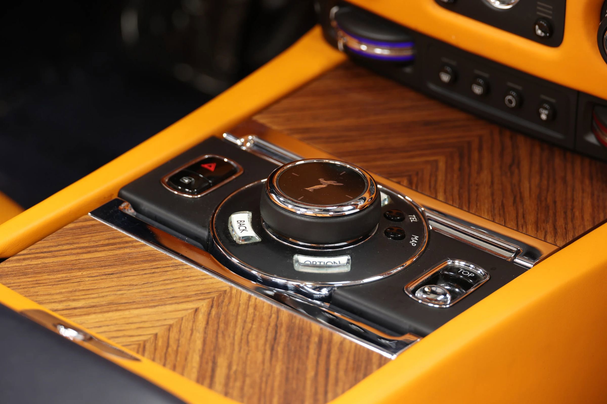 Used 2016 Rolls-Royce Dawn image 87