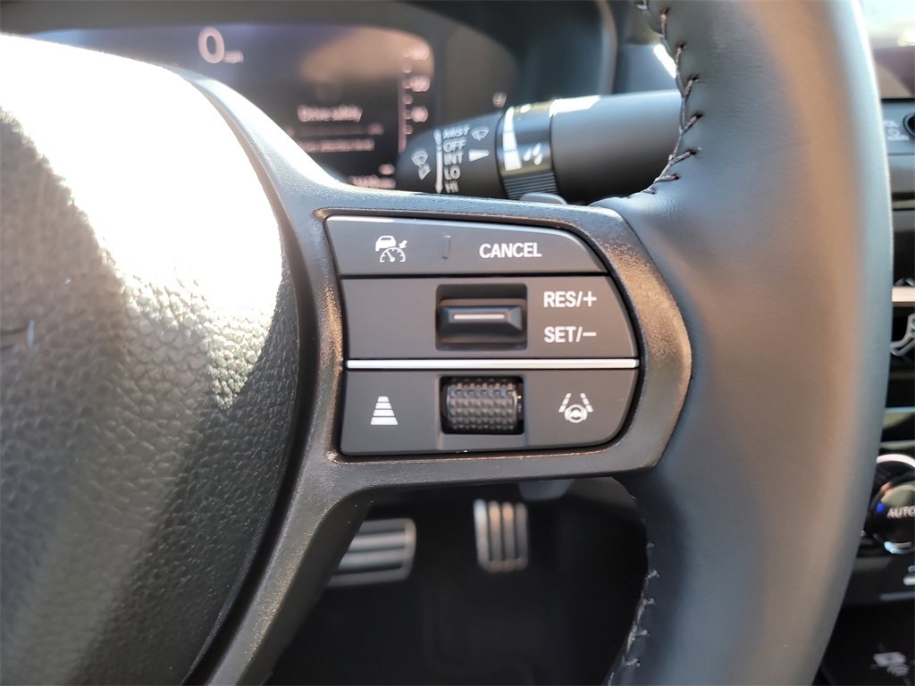 Used 2025 Honda Accord Sport image 29