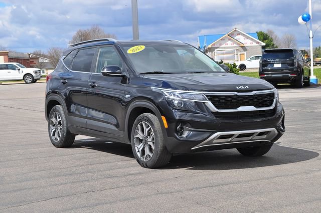 Used 2023 Kia Seltos EX image 1