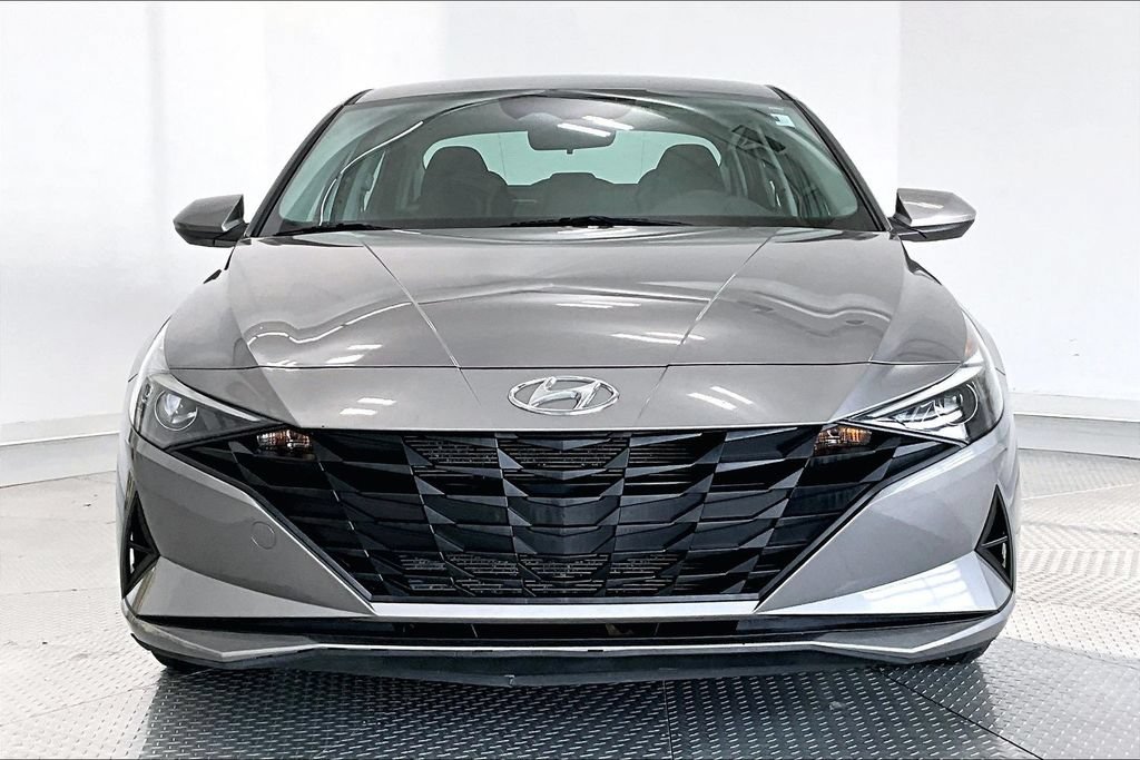 Certified 2021 Hyundai Elantra SEL FWD image 3