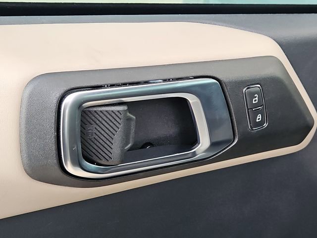 Used 2023 Ford Bronco Wildtrak image 23