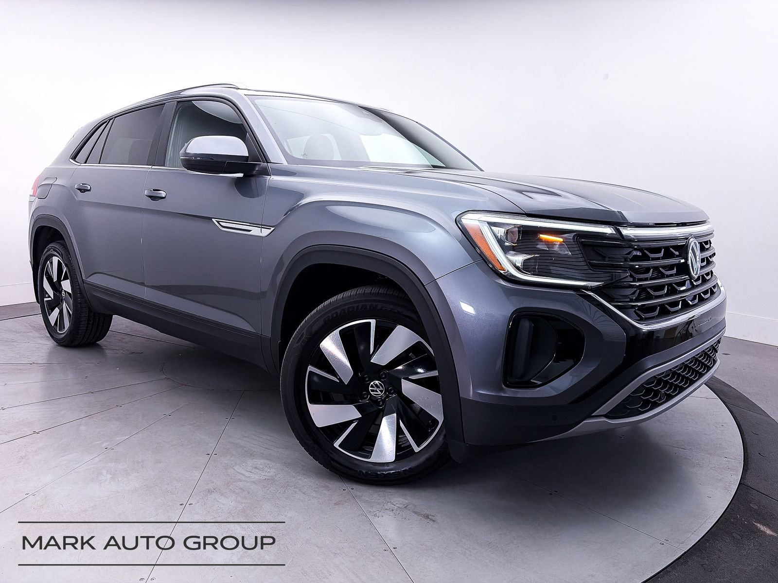 Used 2024 Volkswagen Atlas Cross Sport SE