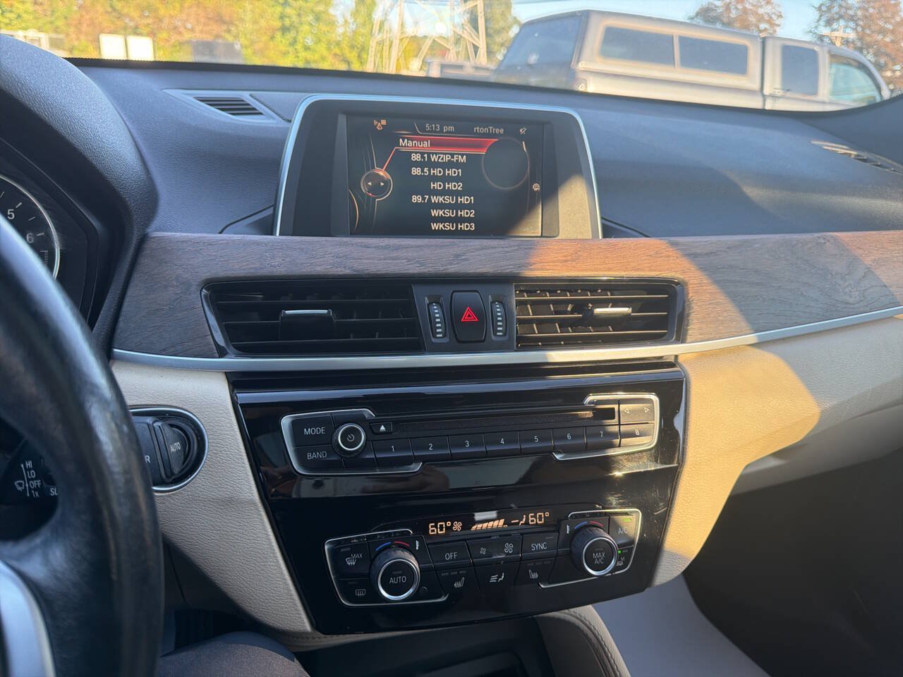 Used 2017 BMW X1 xDrive28i AWD/4WD image 23