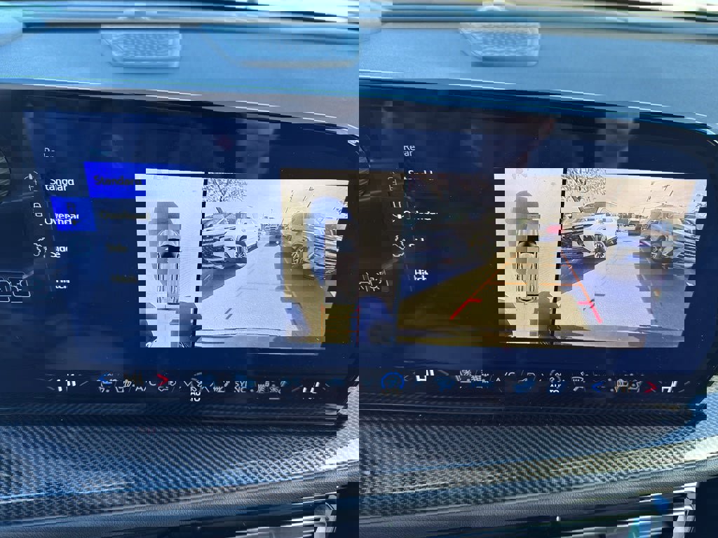 New 2026 Chevrolet Traverse High Country image 18