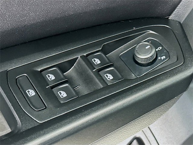 Used 2021 Volkswagen Atlas SE image 19