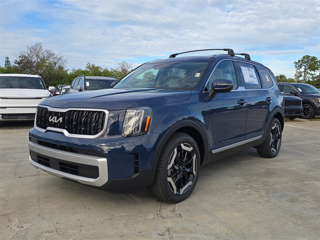 New 2025 Kia Telluride EX image 4