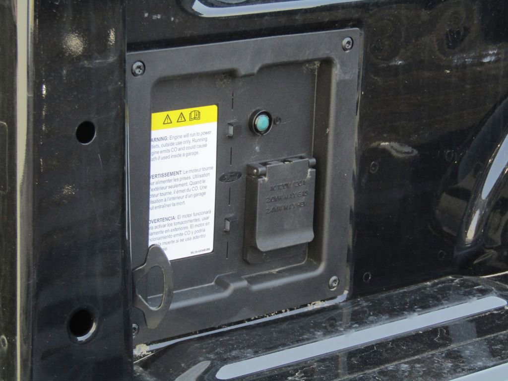 Used 2023 Ford F150 XLT w/ Equipment Group 302A High image 8