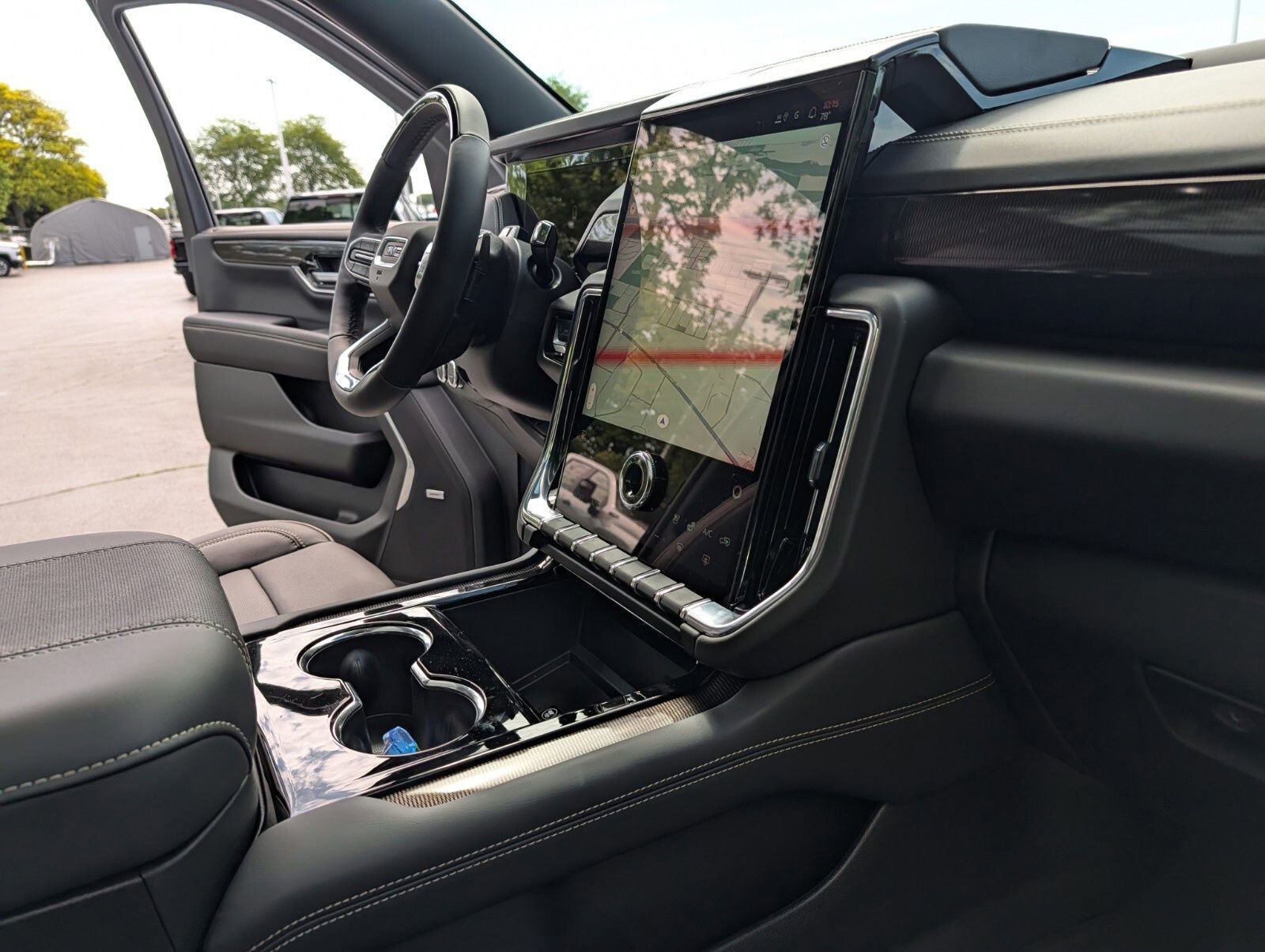 New 2026 GMC Yukon XL Elevation w/ Elevation Premium Package AWD/4WD image 33